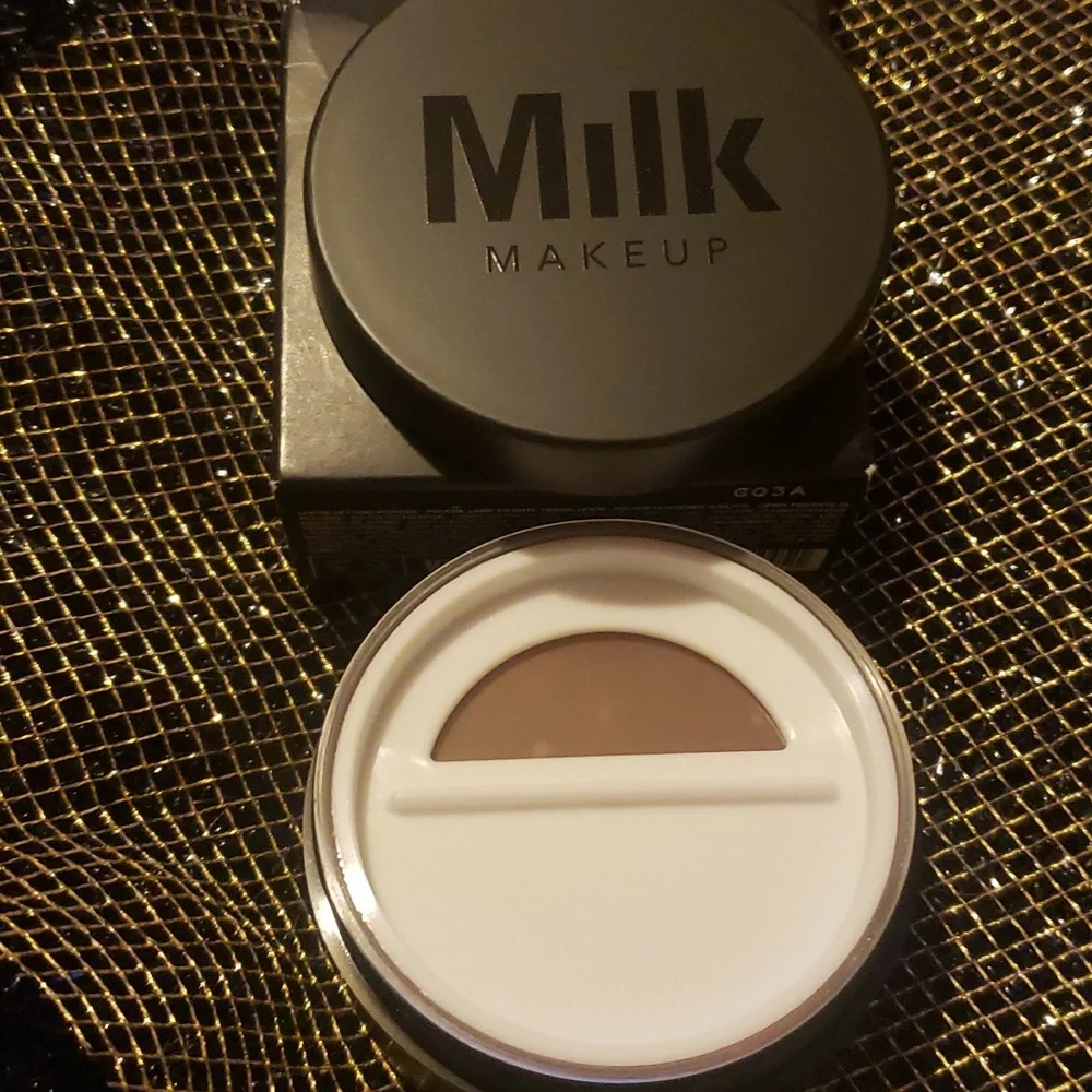 ❇️VERY DEEP Milk Makeup Pore Eclipse Translucent Powder NWT